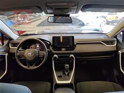 تۆیۆتا ڕاڤ 4